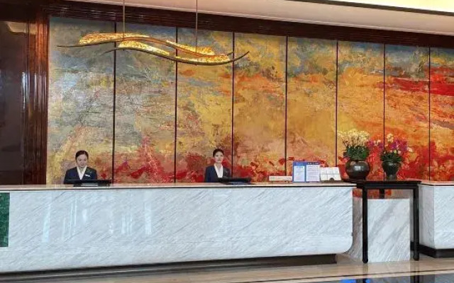 Wyndham Grand Plaza Royale Loudi