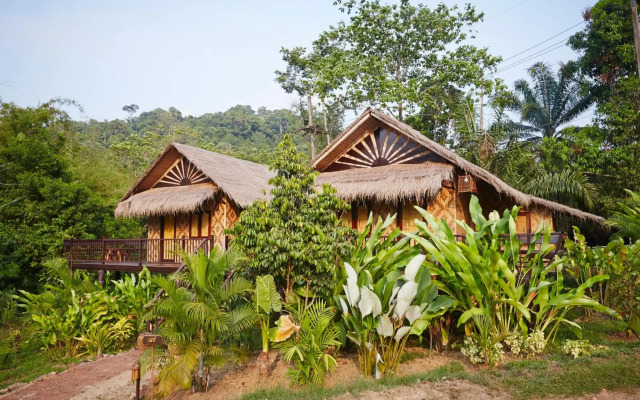 Wareerak Hot Spring & Wellness