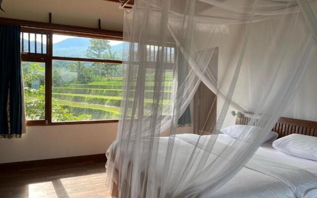 Lesong Hotel and Restaurant