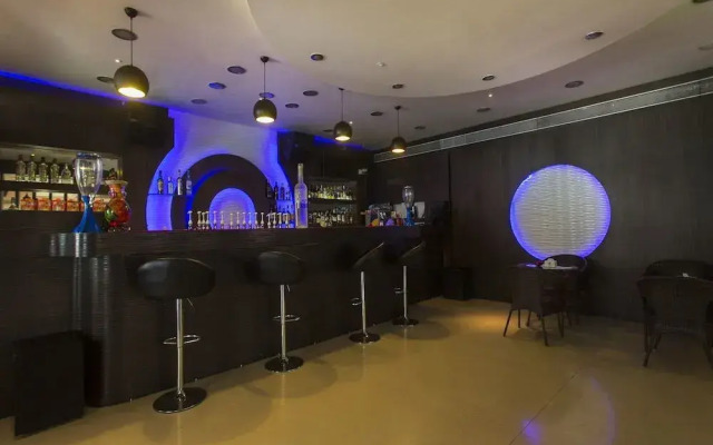 Emerald Resort by OYO Rooms