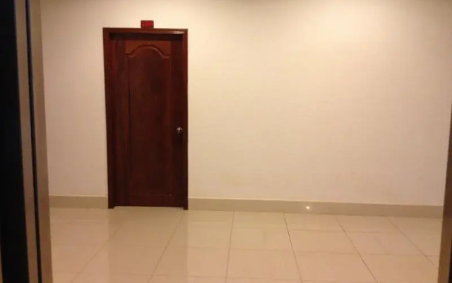 Ratanak Phnom Svay Hotel
