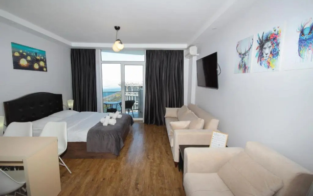 Sea to sky beachfront studio apartment with stunning sea views in Batumi - Apartment in باطومي - Photo 2