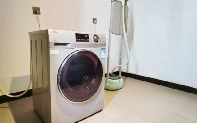 Yester Hotel (Yuxi Taobao Street Wanda Plaza)