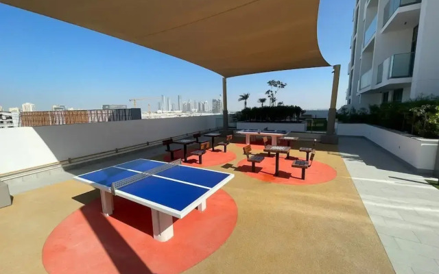 Azizi 1 BR Greek Views - 360 vacation