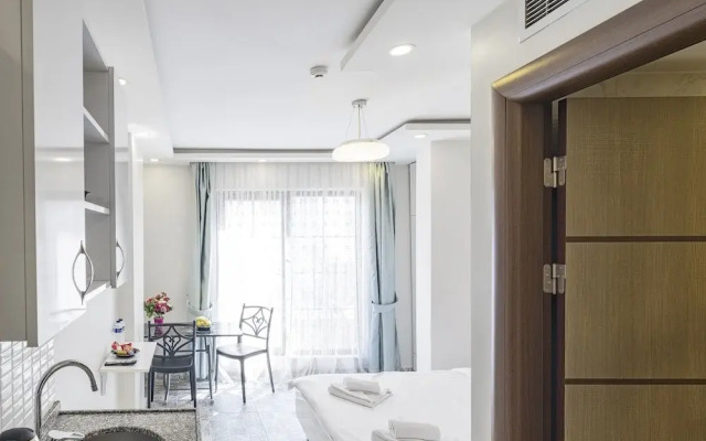 The Red Tent Suite 88