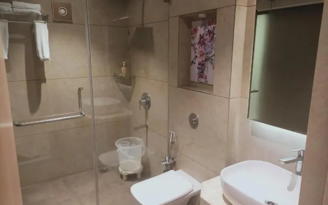 Rudra Shelter Business Hotel