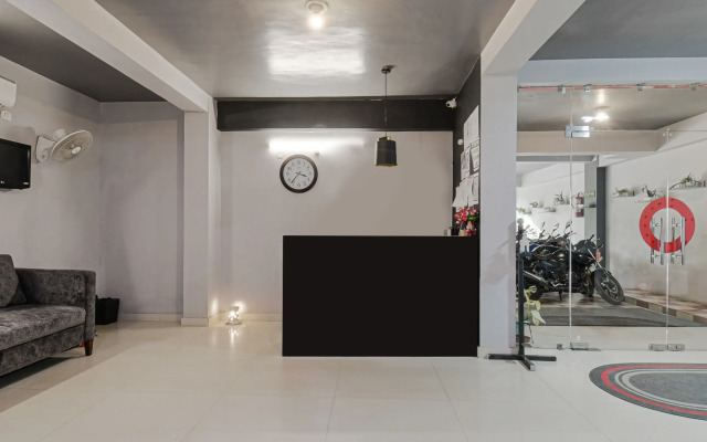 Super OYO Flagship Ag Colony
