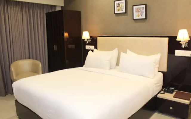 Hotel Laaiba Residency
