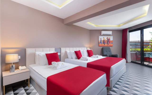 Feniks Hotel