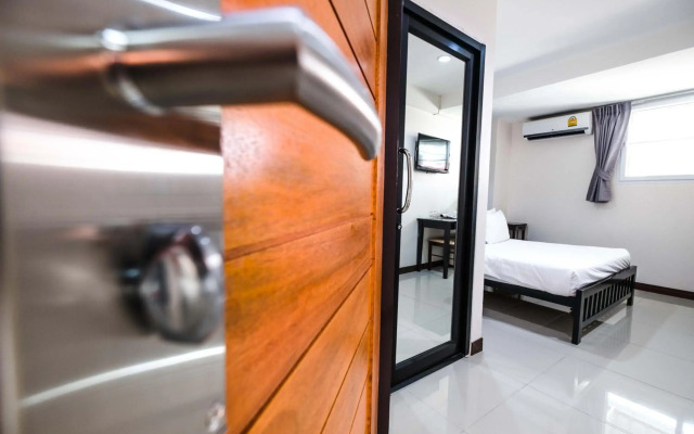 Don Muang Hotel