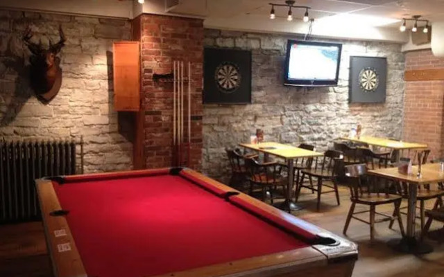 The Queen's inn