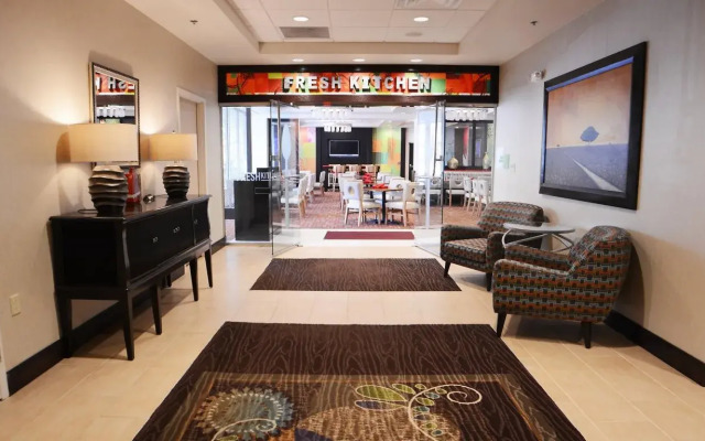 Holiday Inn National Airport/Crystal City by IHG