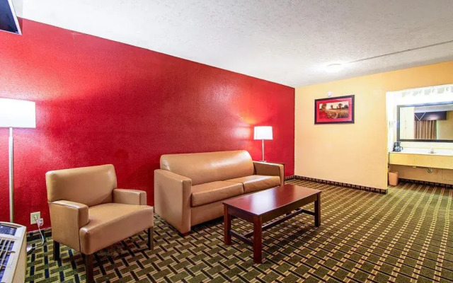Red Roof Inn & Suites Greenwood, SC