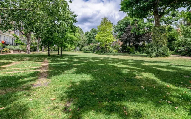 Canal Crescent Charm Flat With Stunning Views, Little Venice
