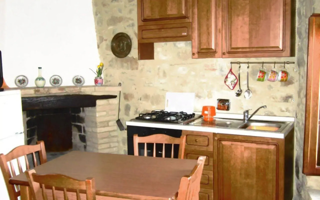 Castello Di Cisterna