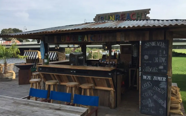 De Zon Hotel & Restaurant by Flow