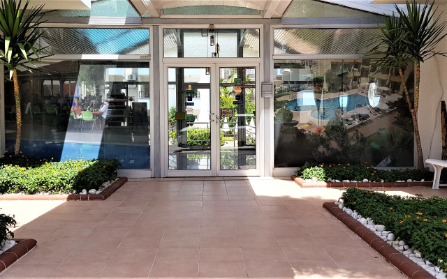 Summer Rose Hotel