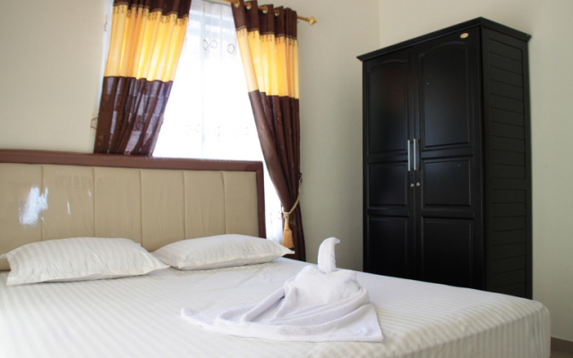 Star Beach Hotel – Guest Rooms – Parapat
