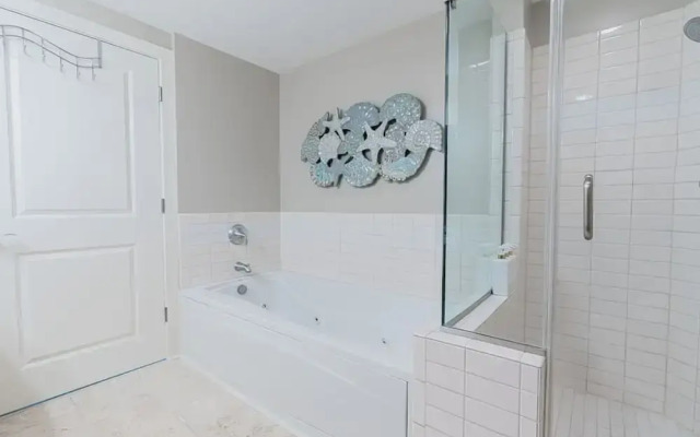 Palisade Palms Oceanfront Condo 5-star Amenities