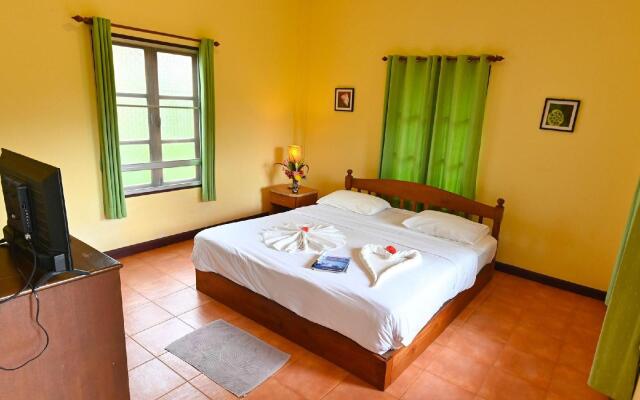 Krathom Khaolak Resort
