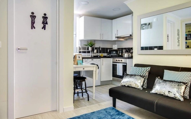 Cozy Apartment for 3 Near Martim Moniz