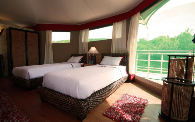 Canvas and Orchids Retreat