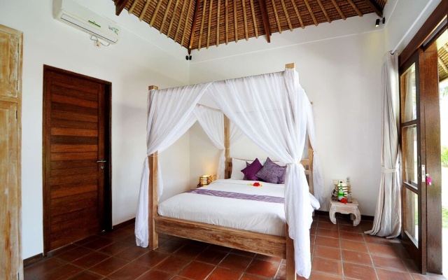 Luxury Villa in Bali near Beach, Bali Villa 2031 – Guest Rooms – Ubud