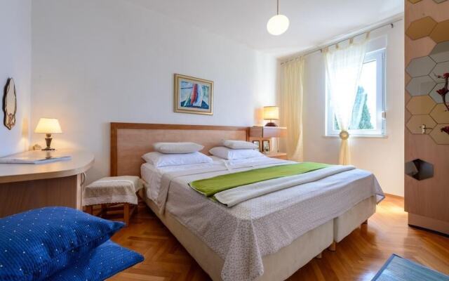 Sea View Apartments - Dimnic