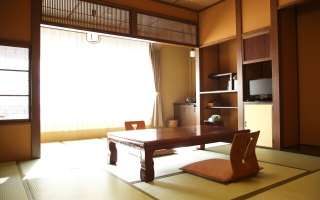 Nakaya Ryokan