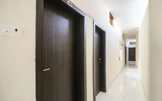 OYO 28789 Hotel Adarsh