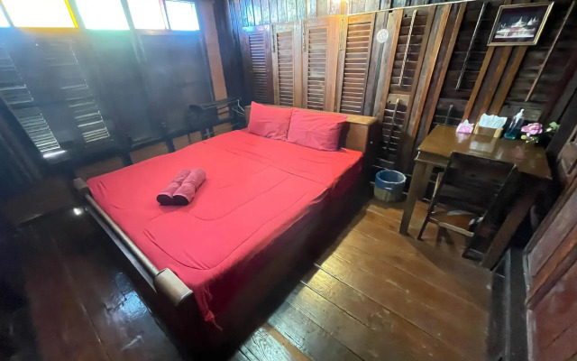 Baan Are Gong Riverside Homestay