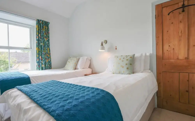 Cloudberry Cottage