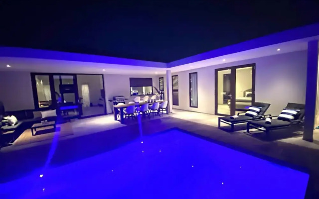 Lxry Apartment Jan Sofat With Private Pool