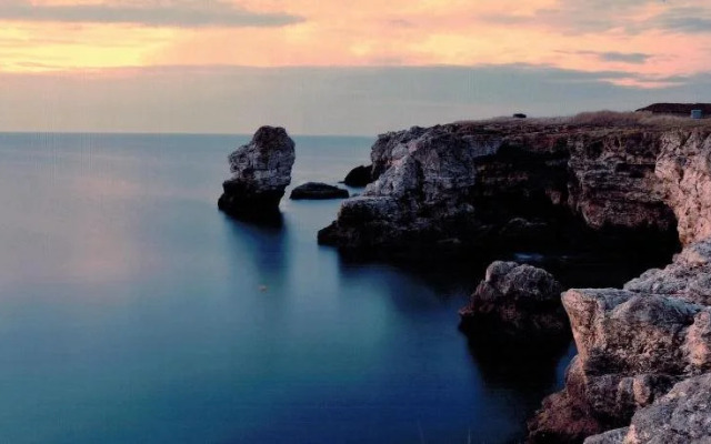 Dolphin Family Hotel