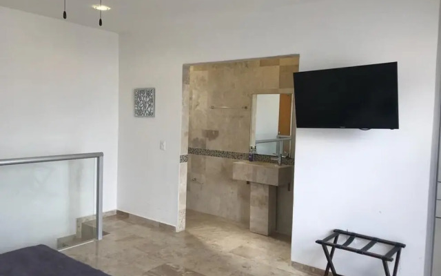 5a Coral Suites