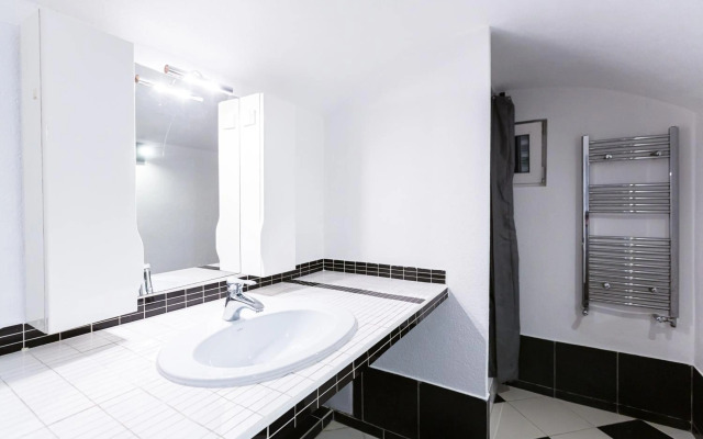 Сучасні апартаменти у Львові, вул. Таманська 9/1