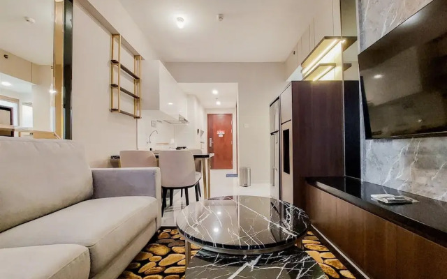 Scenic And Restful 2Br Sky House Bsd Apartment