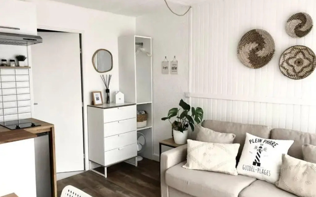 Charmant studio à 400m de la plage avec piscine