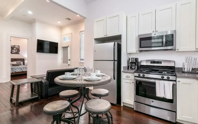 Terpsichore-Carondelet Residences