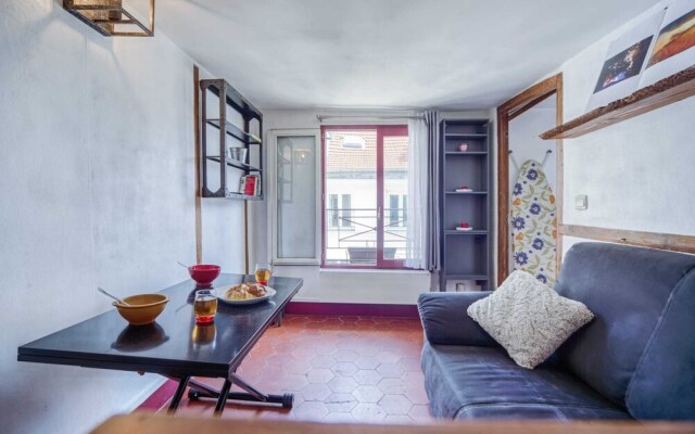 Lovely Central Apartment for 2 Guests!