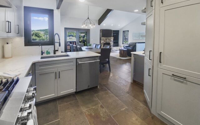 Woodside 207 4 Bedroom Home by RedAwning