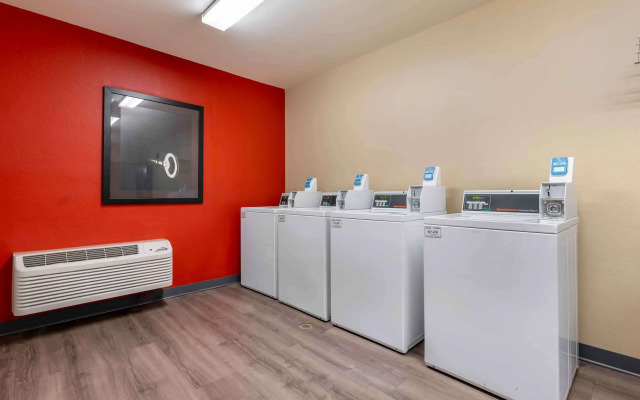 Extended Stay America Suites Bloomington Normal