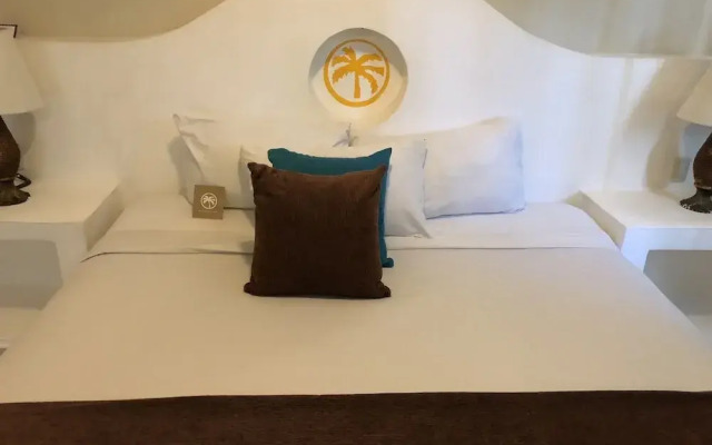 Lifestyle Kosher Crown Suites