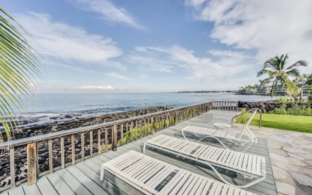 Kaikea Hale Oceanfront Paradise