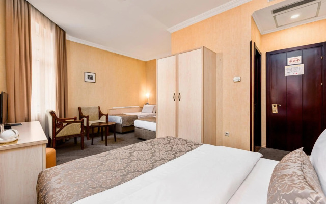 Hotel Sharden