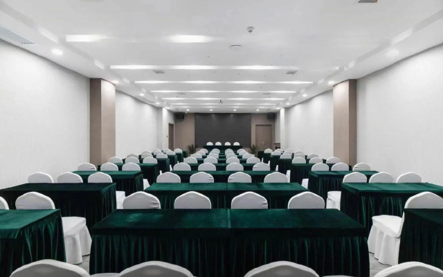 Dong Fang He Ting Hotel