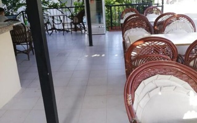 Yalcin Apart Otel Icmeler