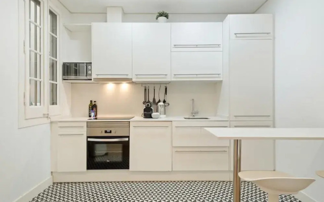 Stunning 2bed&bath Apt in Eixample, 5mins to Metro