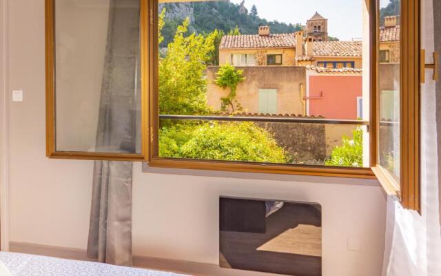 Appartement de charme, spacieux, Moustiers #5