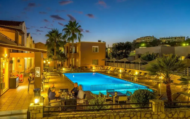 Theos Holidays Apartments